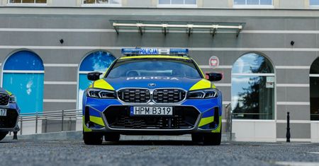 Dąbrowa Górnicza: Policyjny pościg za pijanym 53-latkiem. O włos od tragedii
