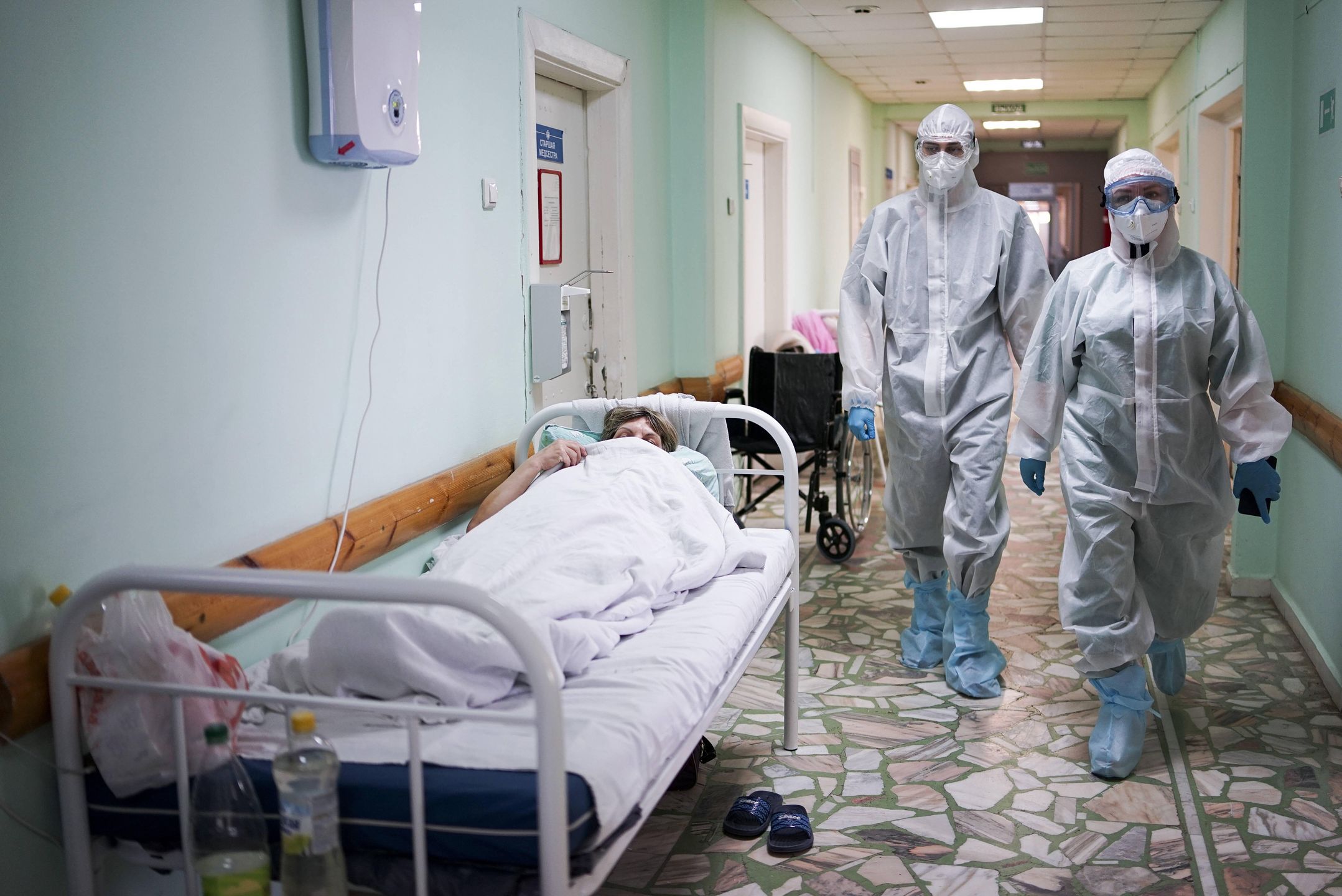 Czwarta fala rośnie w siłę. Gdzie sytuacja będzie najgorsza? Mamy prognozę