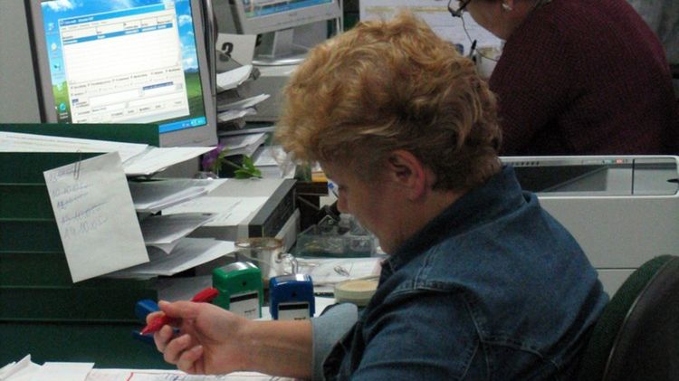 rzędy pracy mają coraz większe problemy z rejestracją oświadczeń o powierzeniu wykonywania pracy cudzoziemcowi w przewidzianym 7-dniowym terminie