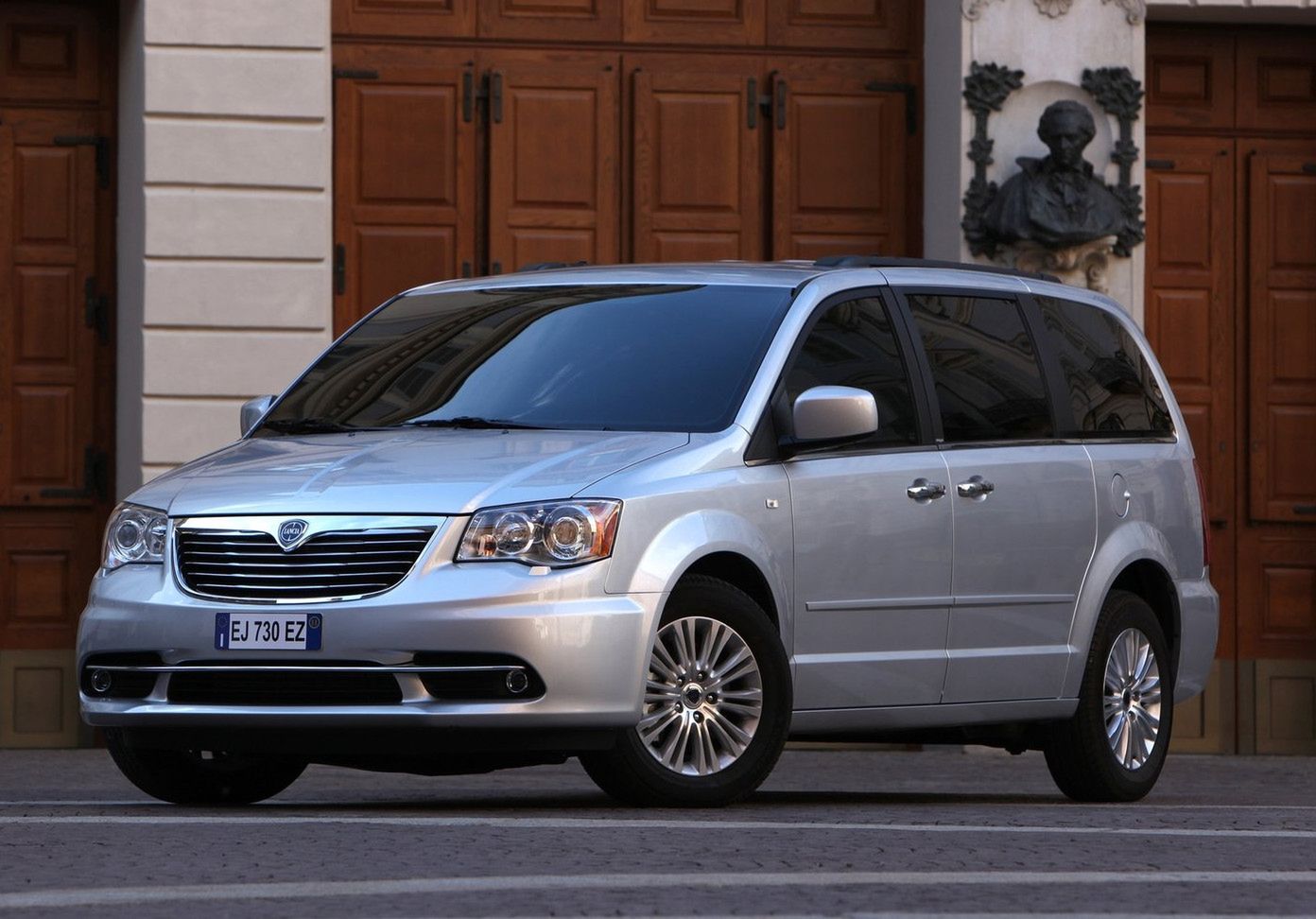 Lancia Voyager