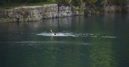 Tajemniczy pływak zatrzymany na granicy z Rosją