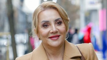Danuta Martyniuk zapozowała w samej BIELIŹNIE. Z okazji 58. urodzin pokazano zmysłową sesję żony Zenka. Niezła forma? (FOTO)