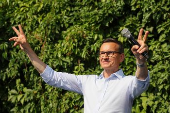 Odejście Morawieckiego nie pomaga prawicy. Wyniki nowego sondażu