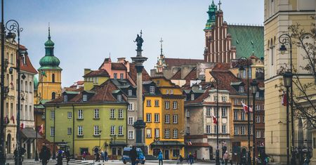 Pogoda w Warszawie. Prognoza na niedzielę 17 maja. Chłodno i przelotne opady, północny wiatr