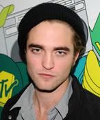 Robert Pattinson wampirem o prostym zgryzie