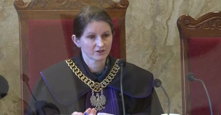 Ich dom doszczętnie spłonął, gdy bawili się na własnym weselu. Jest wyrok sądu