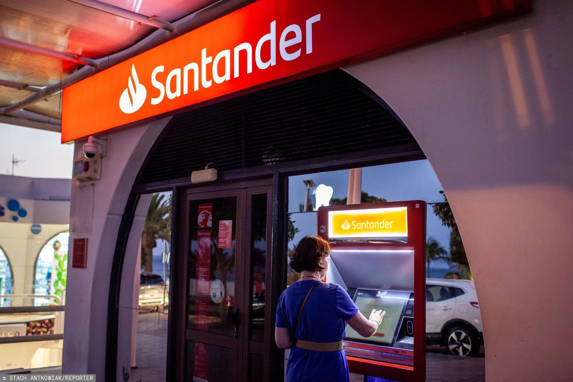 wiadomości,aktualności,WP Wiadomości Rośnie liczba poszkodowanych klientów banku Santander. Coraz więcej zgłoszeń