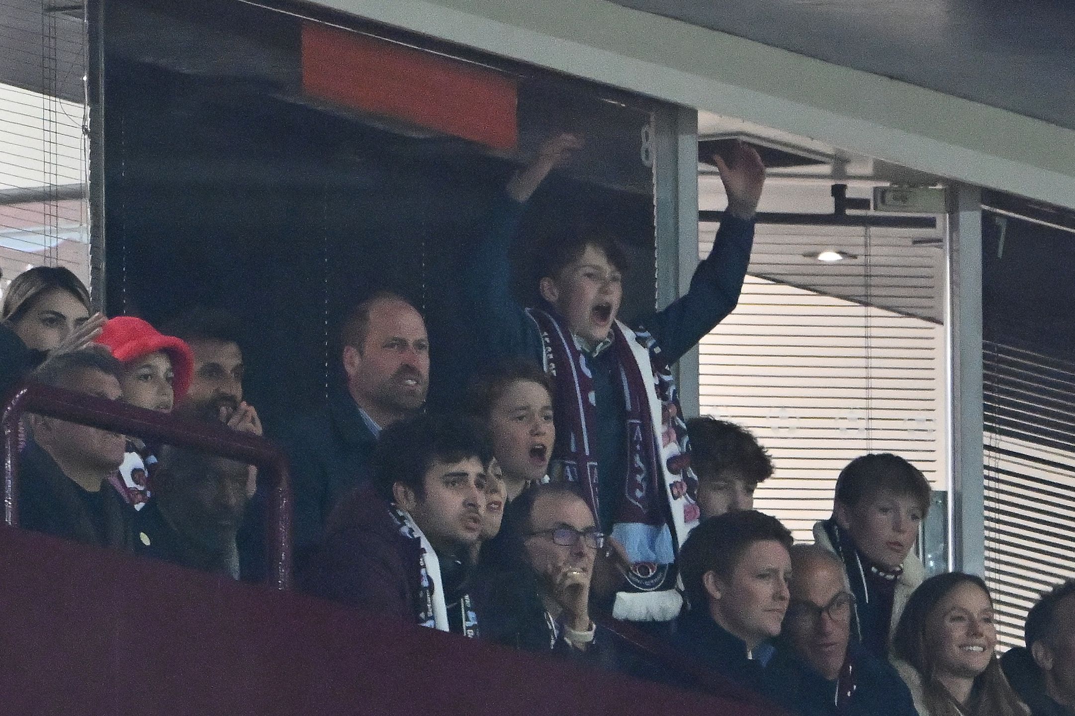 Royalsi na trybunach