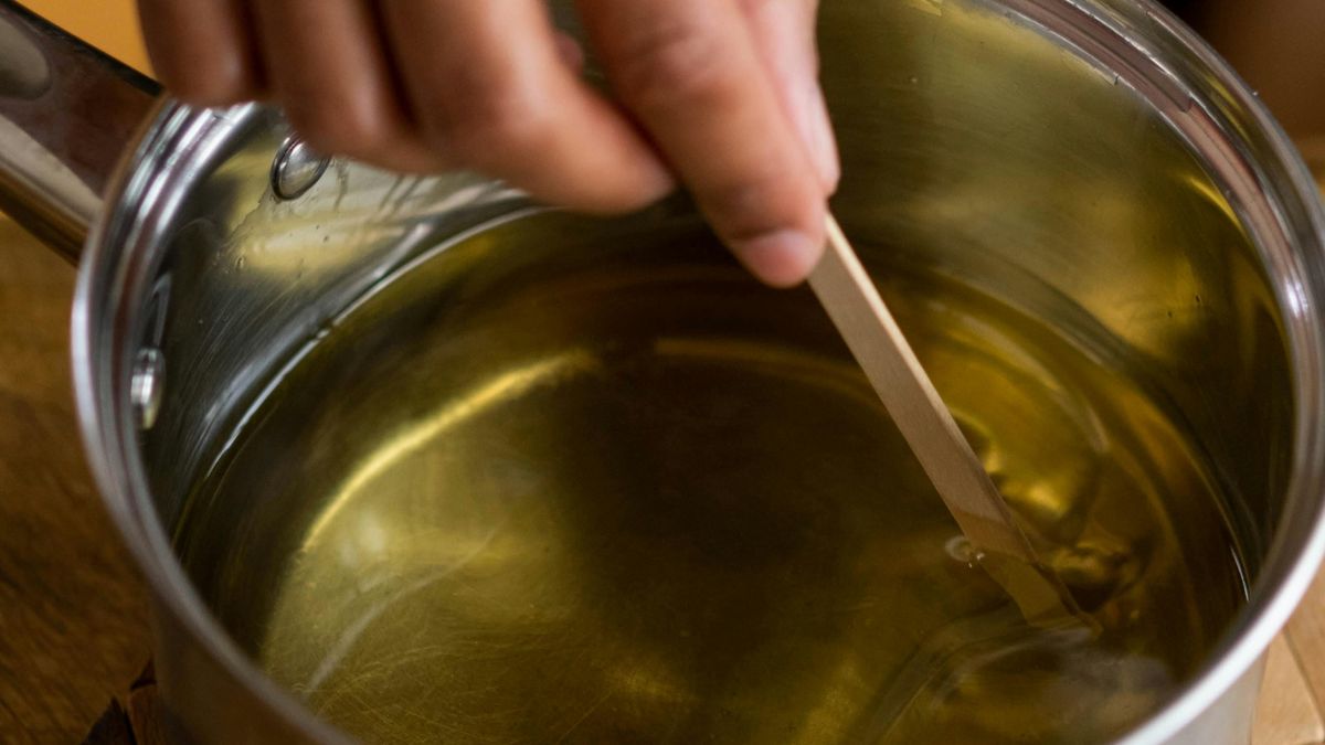 Lanie wosku to jedna w popularniejszych wróżb andrzejkowych