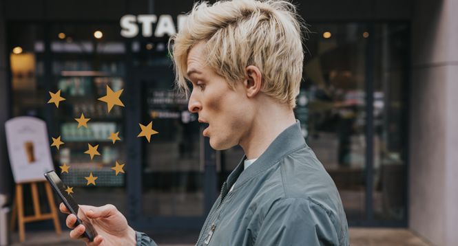 Starbucks prezentuje nową wersję aplikacji i programu lojalnościowego