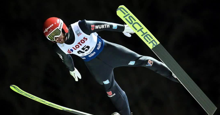 Yukiya Sato wygrał kwalifikacje w Zakopanem. Piotr Żyła został zdyskwalifikowany