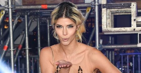 Micaela Schaefer: w ubraniu jest nie do poznania!