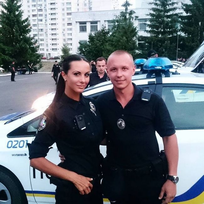 Lyudmila Milevich - ukraińska policjantka podbija Instagram