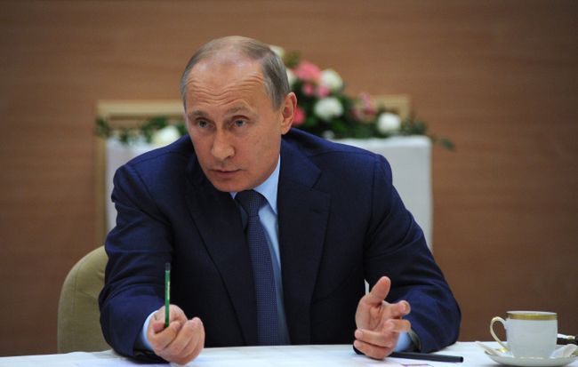 Putin wraca na salony. Pojedzie na szczyt G20