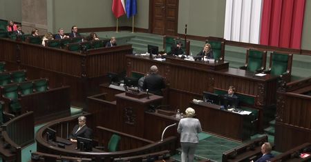 “Ruska onuca, największy cham Rzeczypospolitej”. Wicemarszałkini Sejmu ostro o Braunie