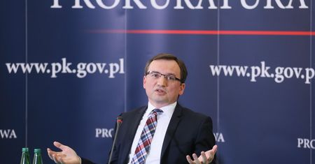 Afera reprywatyzacyjna. Osiem osób usłyszało zarzuty