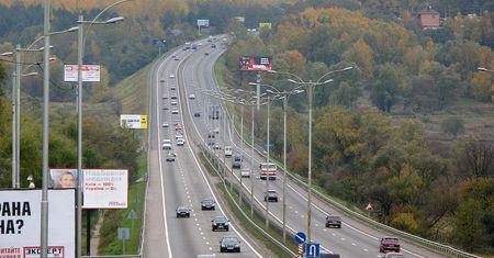 Ukraińcy zapłacą dużo mniej za sprowadzane auta