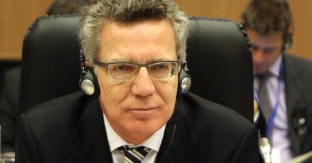 Potrzeba więcej czasu na decyzję o fuzji EADS i BAE