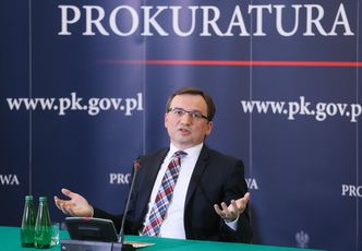 Afera reprywatyzacyjna. Osiem osób usłyszało zarzuty