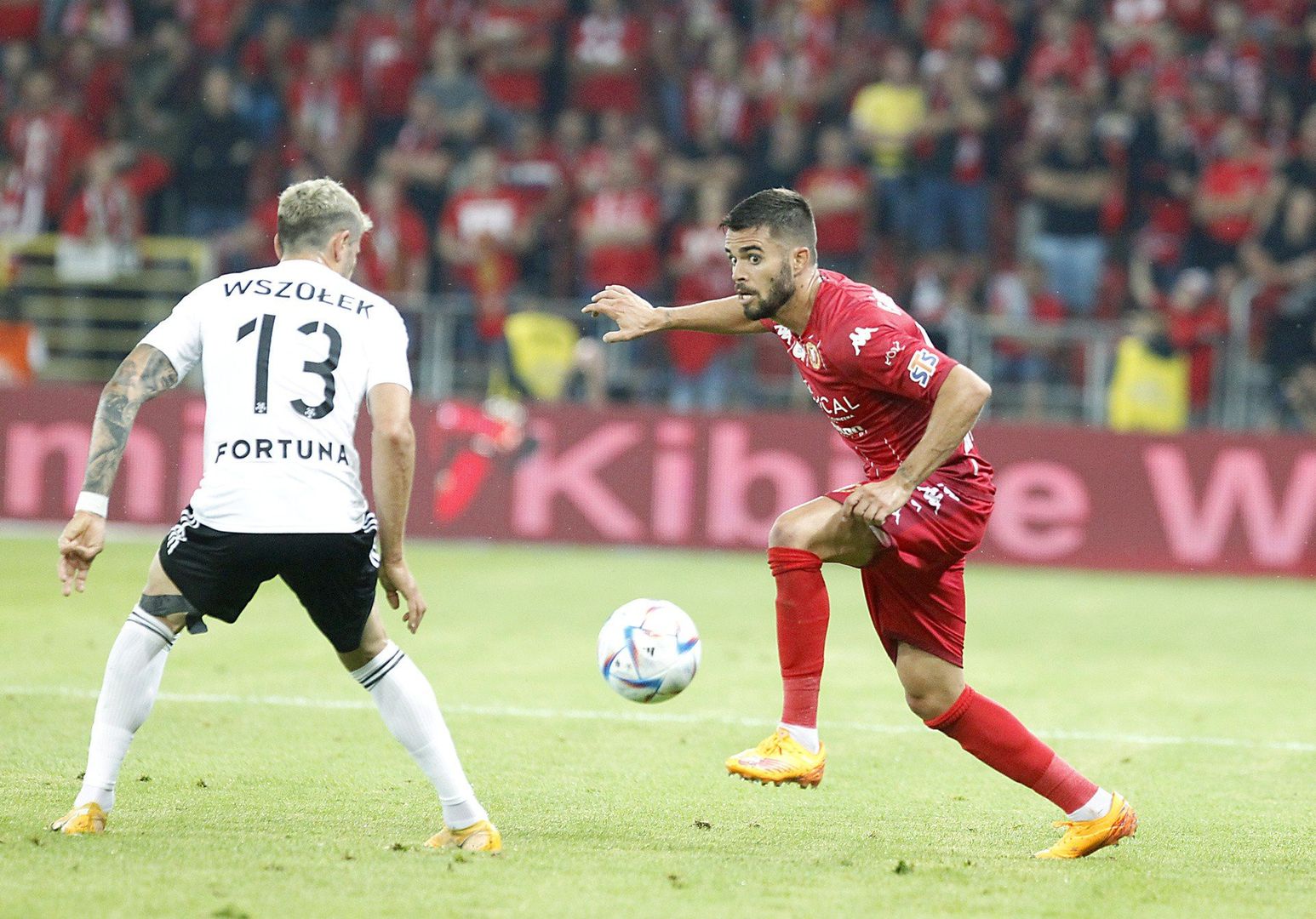 Mecz Widzew Łódź - Legia Warszawa online. Klasyk polskiej piłki. Gdzie oglądać w telewizji? Transmisja i stream z zaległego meczu