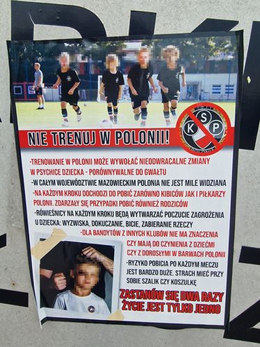 Takie plakaty pojawiły się przynajmniej w kilkunastu miejscach w Warszawie. Głównie w sąsiedztwie szkół podstawowych
