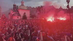 Kraków nie zasnął. Tak wyglądała feta po awansie.