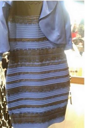 Jakiego koloru jest sukienka na zdjęciu?