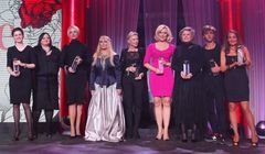 Krystyna Janda, Agata Młynarska, Maryla Rodowicz i Ewa Błaszczyk z Różami Gali