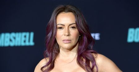 Alyssa Milano chce zlikwidować policję. Chyba że grozi jej niebezpieczeństwo