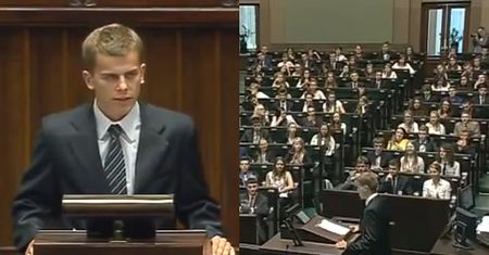 Licealista "MASAKRUJE" posłów w Sejmie!