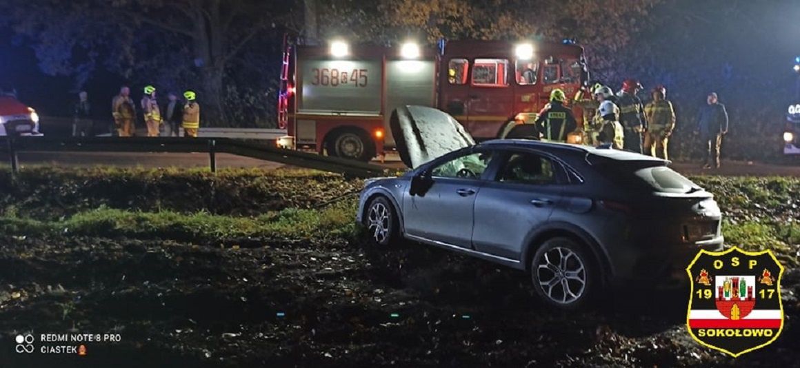 Pijany ksiądz dachował samochodem. Był "duszpasterzem trzeźwości"
Fot. OSP Sokołowo