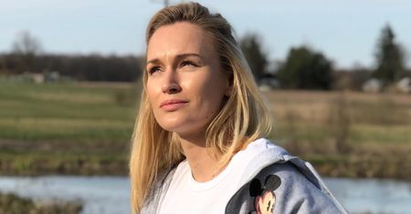 Nałóg jest dużym problemem. Kamila z "Rolnika" już tego nie ukrywa