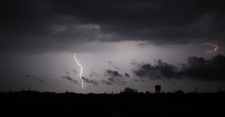 CIA chciała wykorzystać pioruny, jako broń niezostawiającą śladów