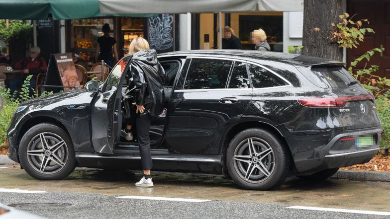 Małgorzata Socha łamie przepisy, polując na jagodzianki