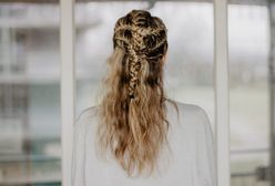 Ta najmodniejsza fryzura na lato stała się hitem Instagrama. Wykonasz ją w 5 minut