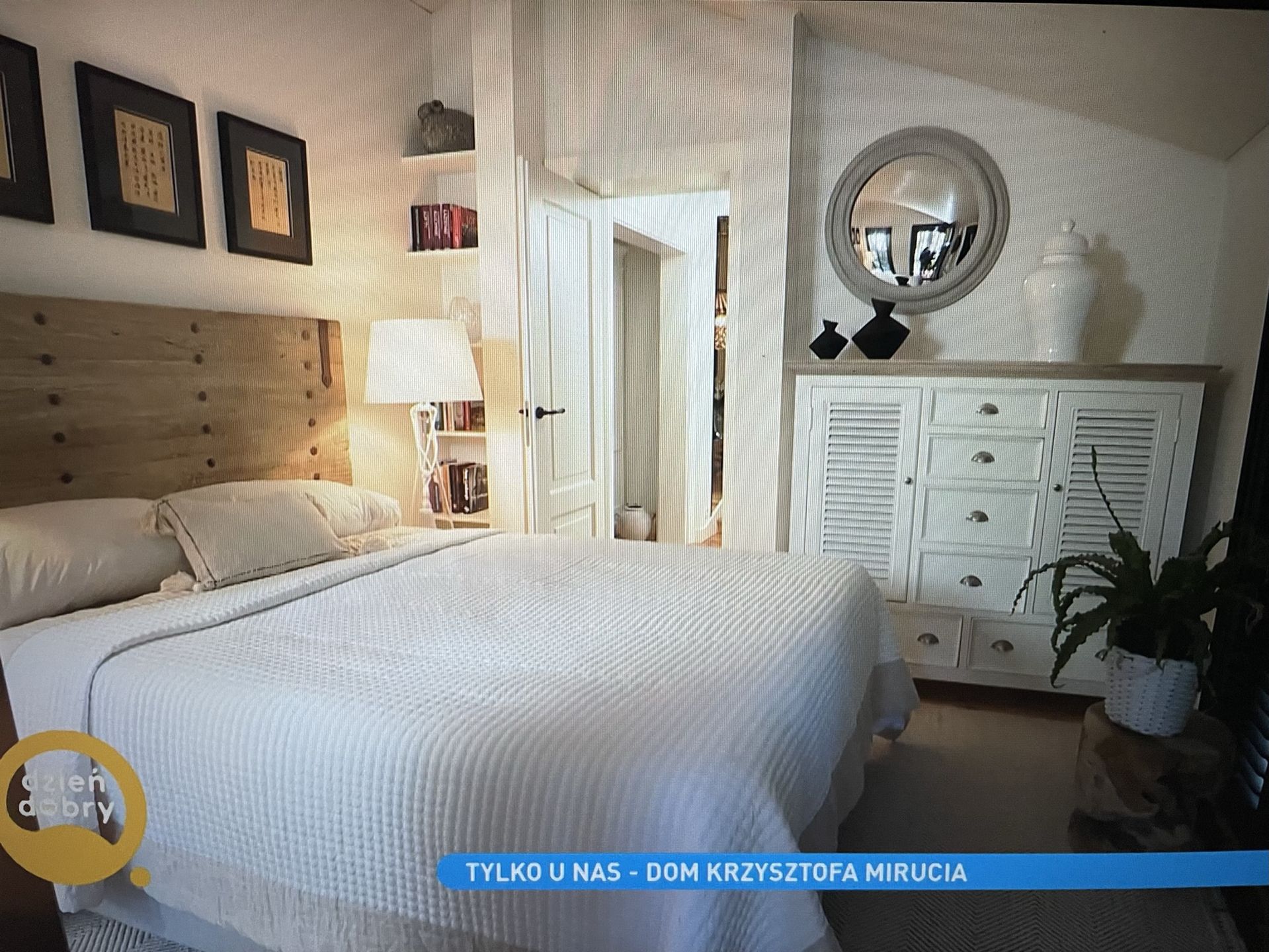 Sypialnia Mirucia z azjatyckimi akctentami