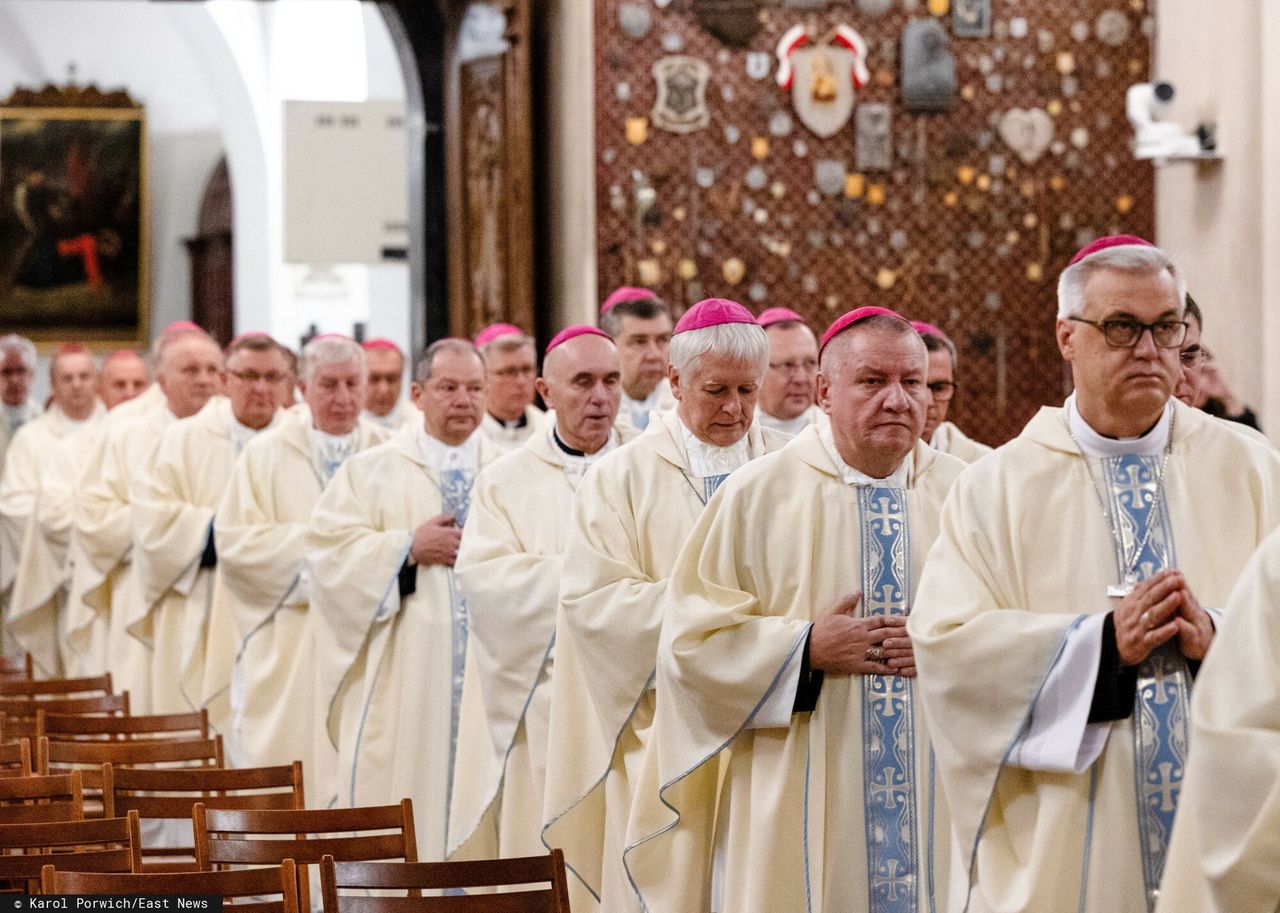 214 mln zł na składki duchownych. Nikt nie sprawdza, czy nimi są