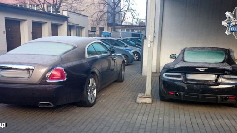 Rolls-Royce Wraith i Aston Martin DBS. Z takim zestawem można odświeżyć "Goldfingera".