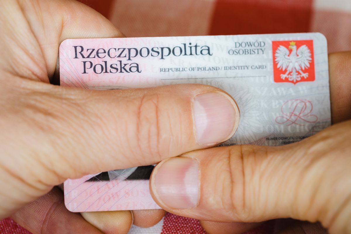 Ponad 2 mln Polaków muszą w tym roku wymienić dowód osobisty