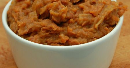 Smażona wegetariańska fasola w puszce