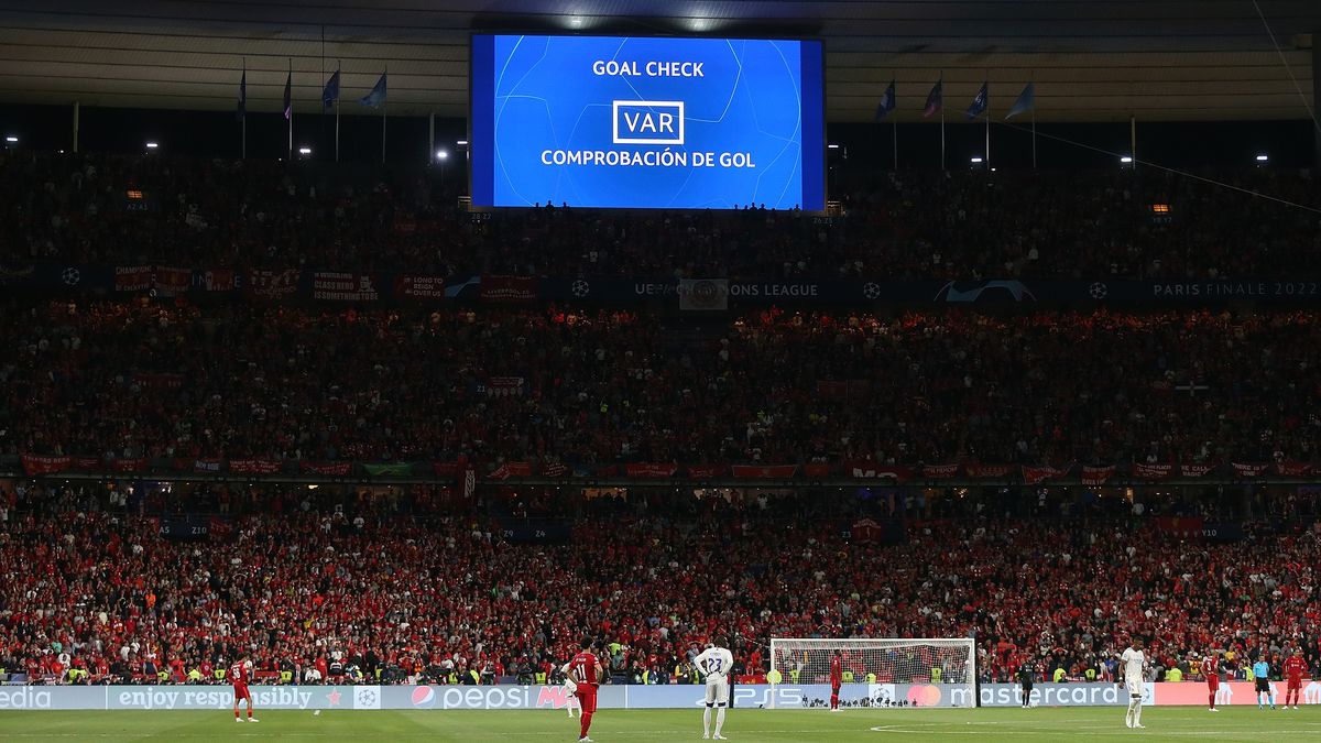 Zdjęcie okładkowe artykułu: Getty Images / Rob Newell - CameraSport / Na zdjęciu: Finał Ligi Mistrzów w 2022 roku w Paryżu.