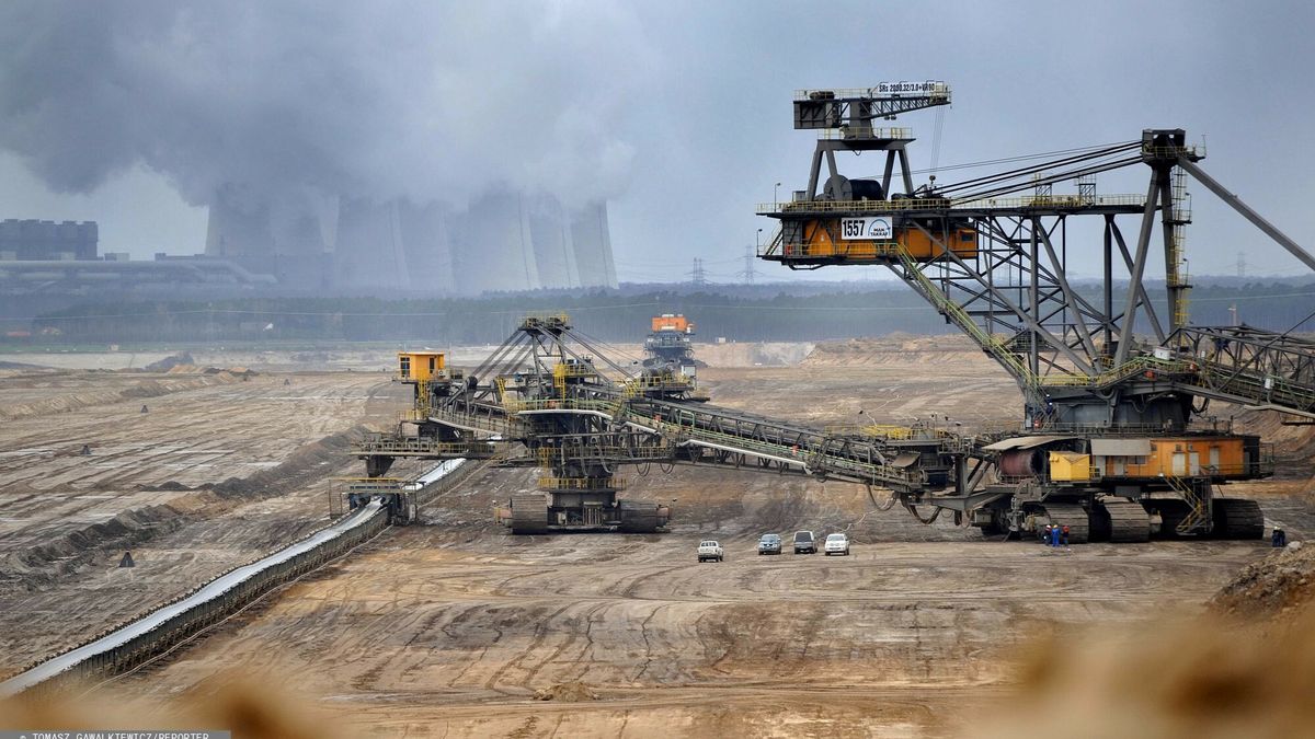 Reporter Poland 200819.11.2008 Kopalnia wegla brunatnego dostarczajaca paliwo do elektrowni w Janschwalde kolo Cottbus Fot. Tomasz Gawalkiewicz/ZAFF/REPORTERGawalkiewicz/ZAFF/REPORTER