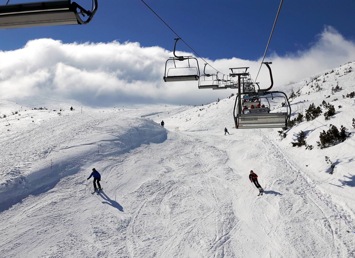 Przedstawiciele 14 stacji narciarskich podpisali porozumienie ws. karnetu. "Górale się dogadali"