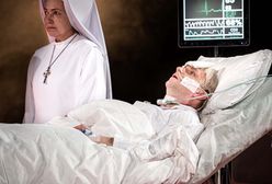 Polski papież nie żyje. Na scenie pokazano śmierć Jana Pawła II - minuta po minucie