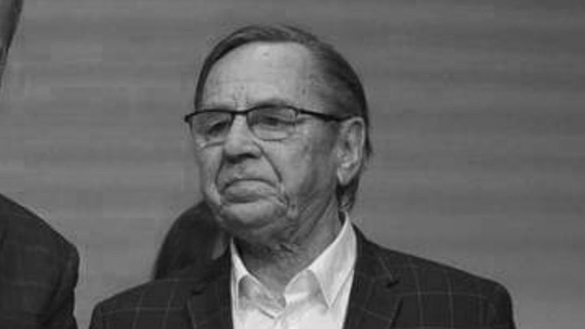 Facebook / PolskiHokej / Na zdjęciu: Józef Wybieralski