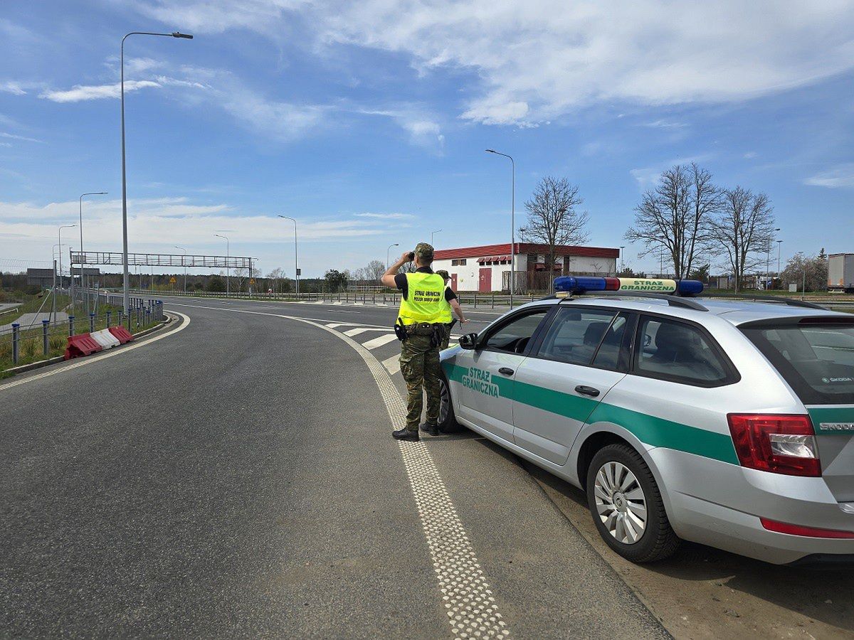 A2. Straż Graniczna zatrzymała przemytnika i nielegalnego imigranta