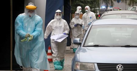 Koronawirus w Polsce. Ekspert apeluje. Jeżeli tego nie zrobimy, "będzie tragedia"