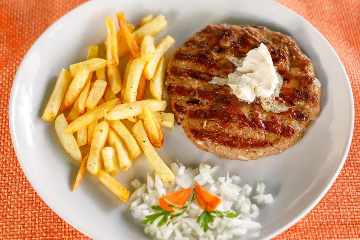 Serbian burger delight: Bring pljeskavica to your table