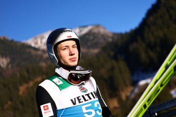 TCS w Oberstdorfie: pięciu Polaków na starcie. Kot trafił na Wąska w parze KO