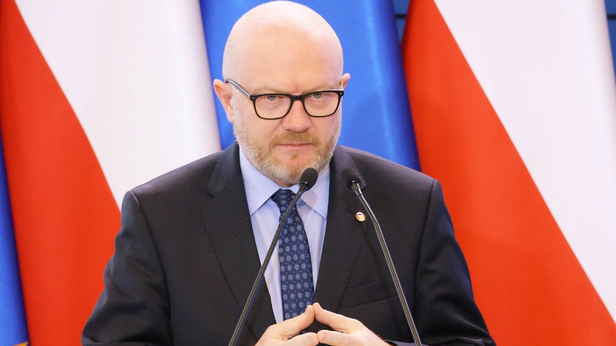 Konferencja "Jak skutecznie walczy? z korupcj??"Fot. Adam Burakowski/East News, Warszawa, 22.04.2024. KPRM. Konferencja organizowana przez ministra koordynatora Sluzb Specjalnych Tomasza Siemoniaka z udzia?em ministra sprawiedliwosci Adama Bodnara i ministra spraw wewnetrznych i administracji Marcina Kierwinskiego. Dyskusje poswiecone efektywnosci walki z korupcja w Polsce oraz niezbednym rozwiazaniom prowadzacym do wzmocnienia dzia?alnosci panstwa w tym obszarze. N/z: podsekretarz stanu w MSWiA Maciej Duszczyk.Adam Burakowski